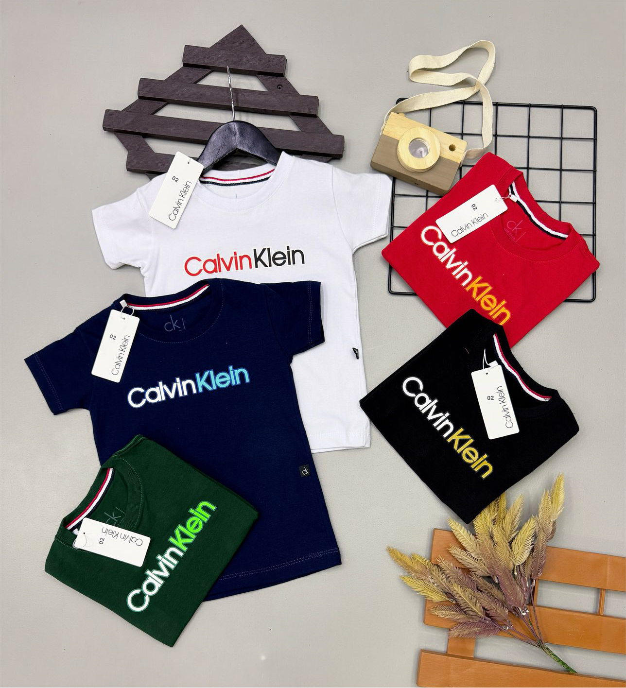 Camiseta CK Escrita Infantil - Última Peça