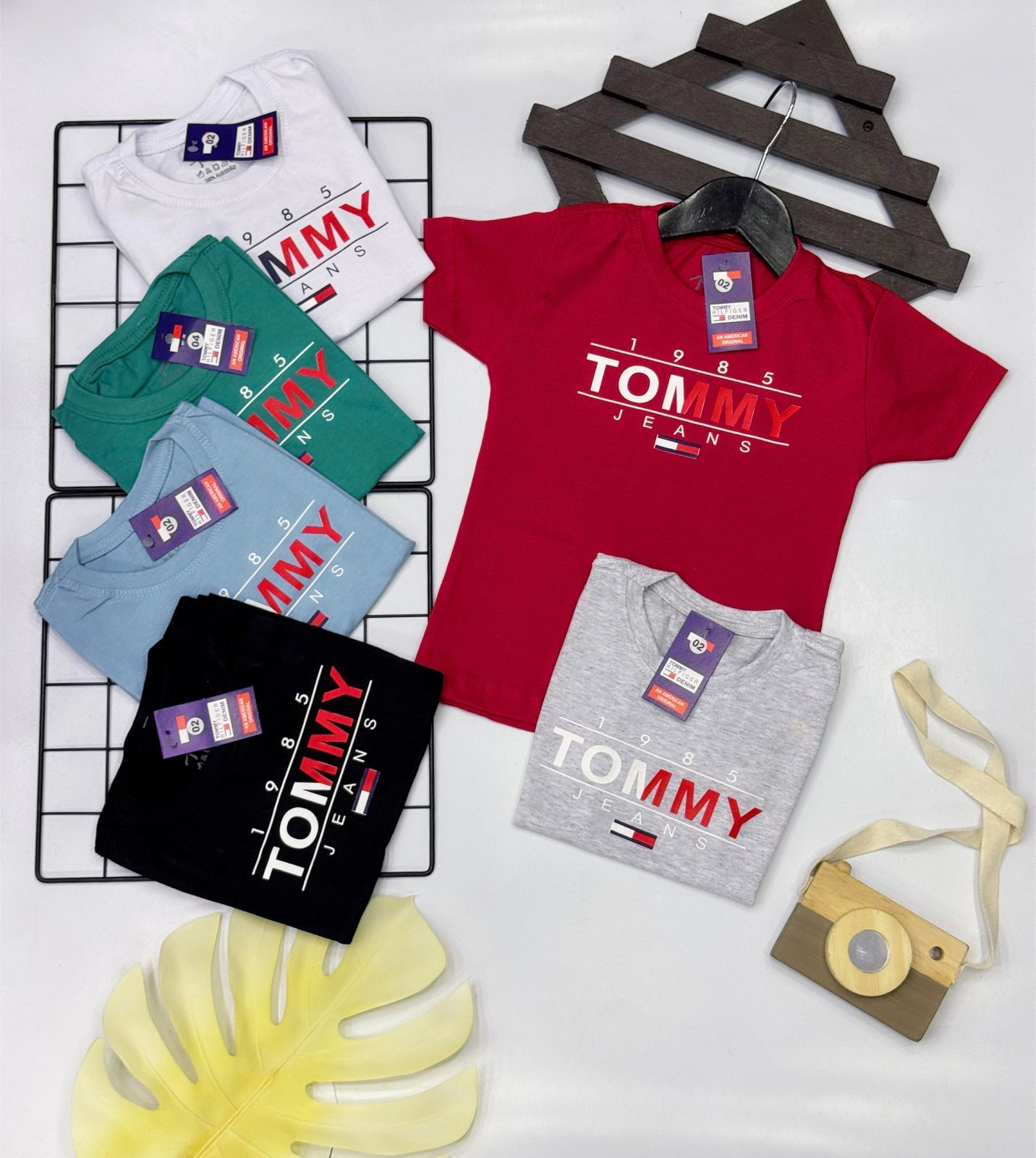 Camiseta Infantil TH Escrita