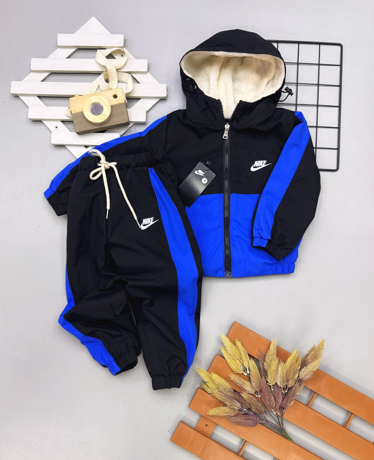 Conjunto Tactel NK Peluciado com Capuz – Impermeável e Confortável - Ultima Peça