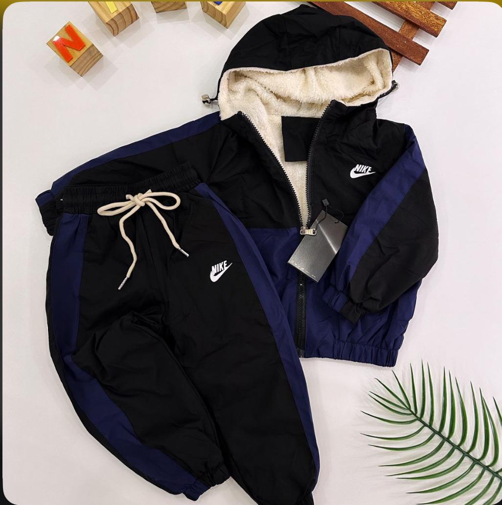 Conjunto Tactel NK Peluciado com Capuz – Impermeável e Confortável! - Última Peça